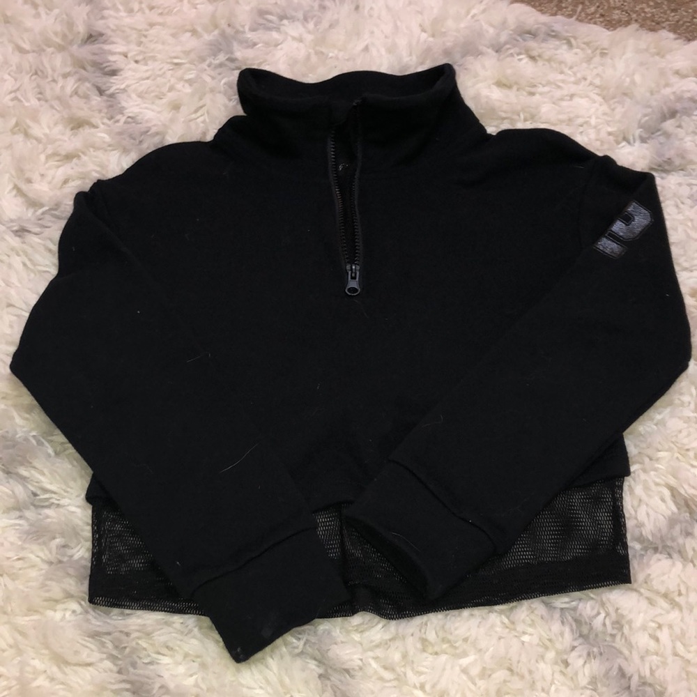 Black sweatshirt